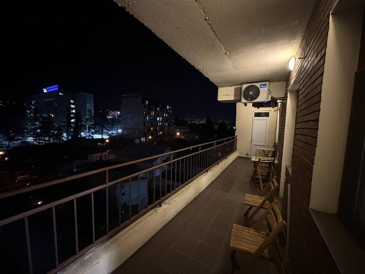 5 Rooms Near 300 Aragveli Metro Station Τυφλίδα Εξωτερικό φωτογραφία