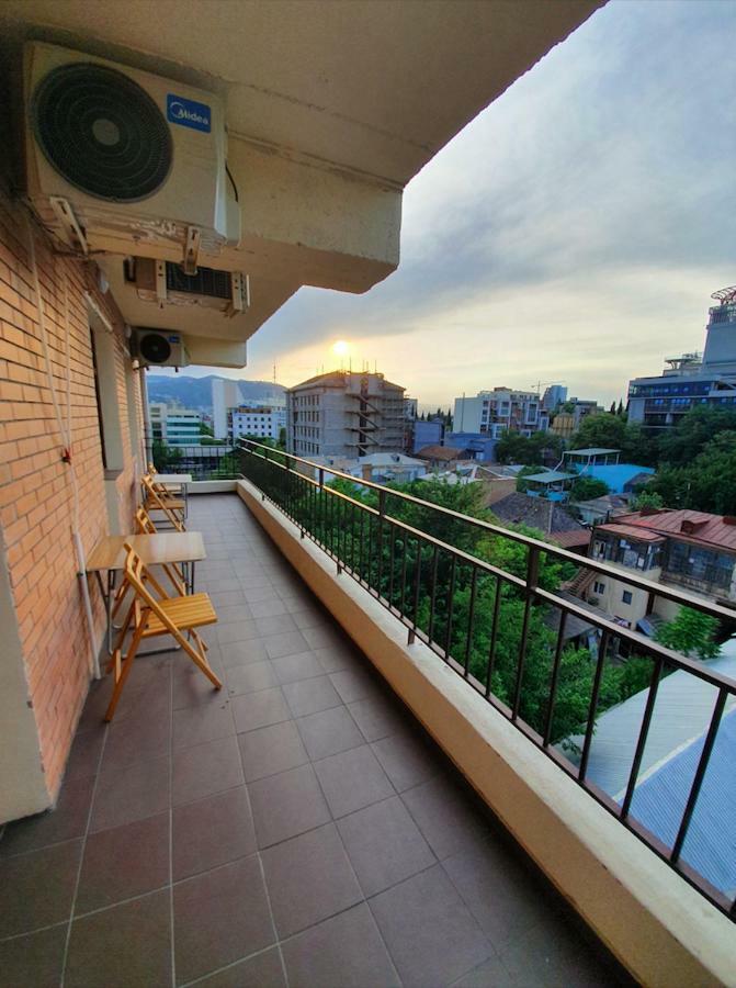 5 Rooms Near 300 Aragveli Metro Station Τυφλίδα Εξωτερικό φωτογραφία