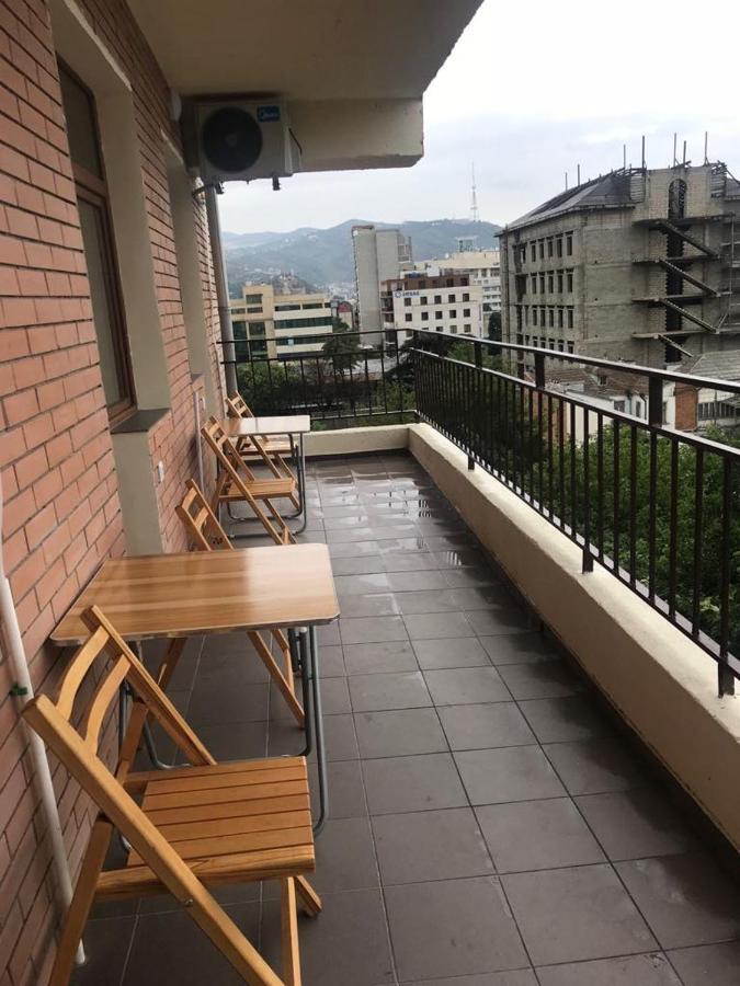 5 Rooms Near 300 Aragveli Metro Station Τυφλίδα Εξωτερικό φωτογραφία